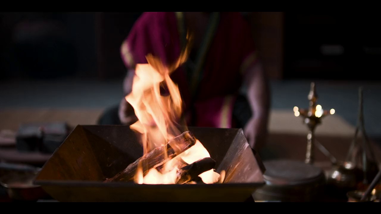 The Secret of the Shiledars - S01E01 Hindi + Tam + Tel + Mal + Kan - The Beckoning WEBRip 720p x264 AVC AAC 2ch.mkv.0002